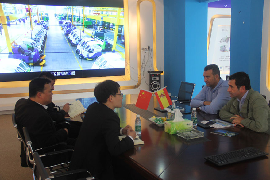 熱烈歡迎西班牙客戶(hù)再次來(lái)我司參觀考察